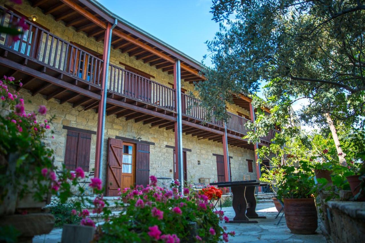 Eveleos Country House Tokhni Buitenkant foto